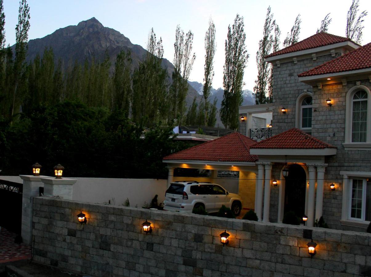 Arish Luxury Suites Skardu Exteriör bild