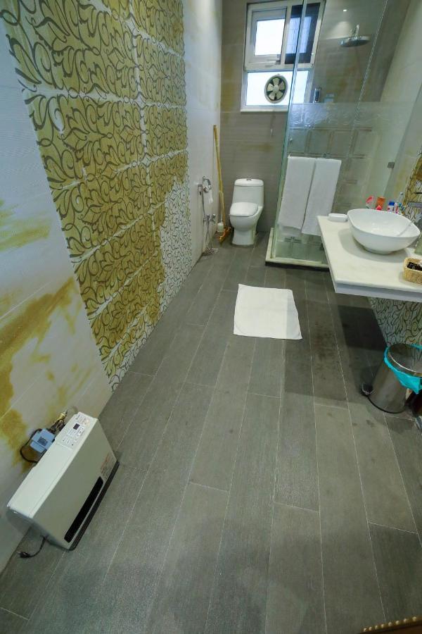 Arish Luxury Suites Skardu Exteriör bild