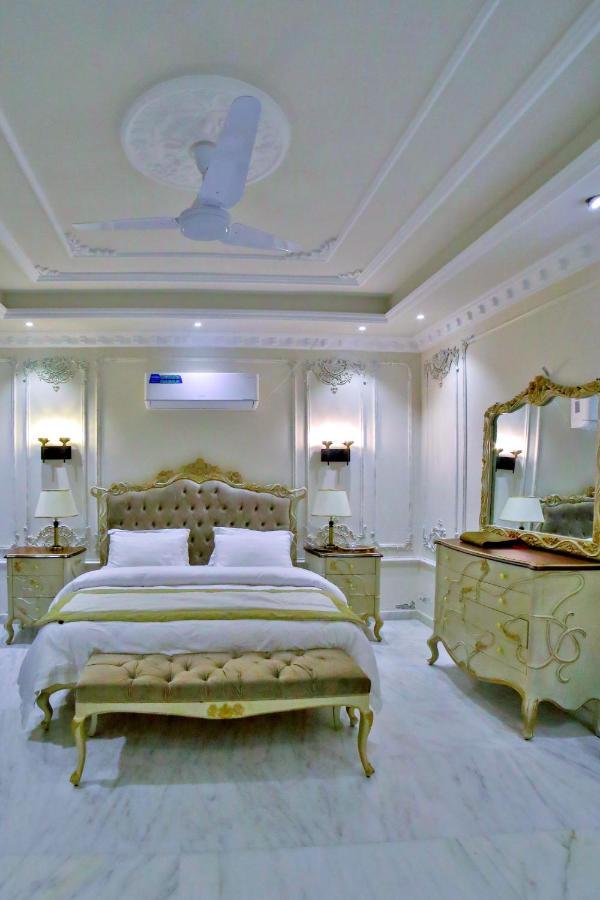 Arish Luxury Suites Skardu Exteriör bild