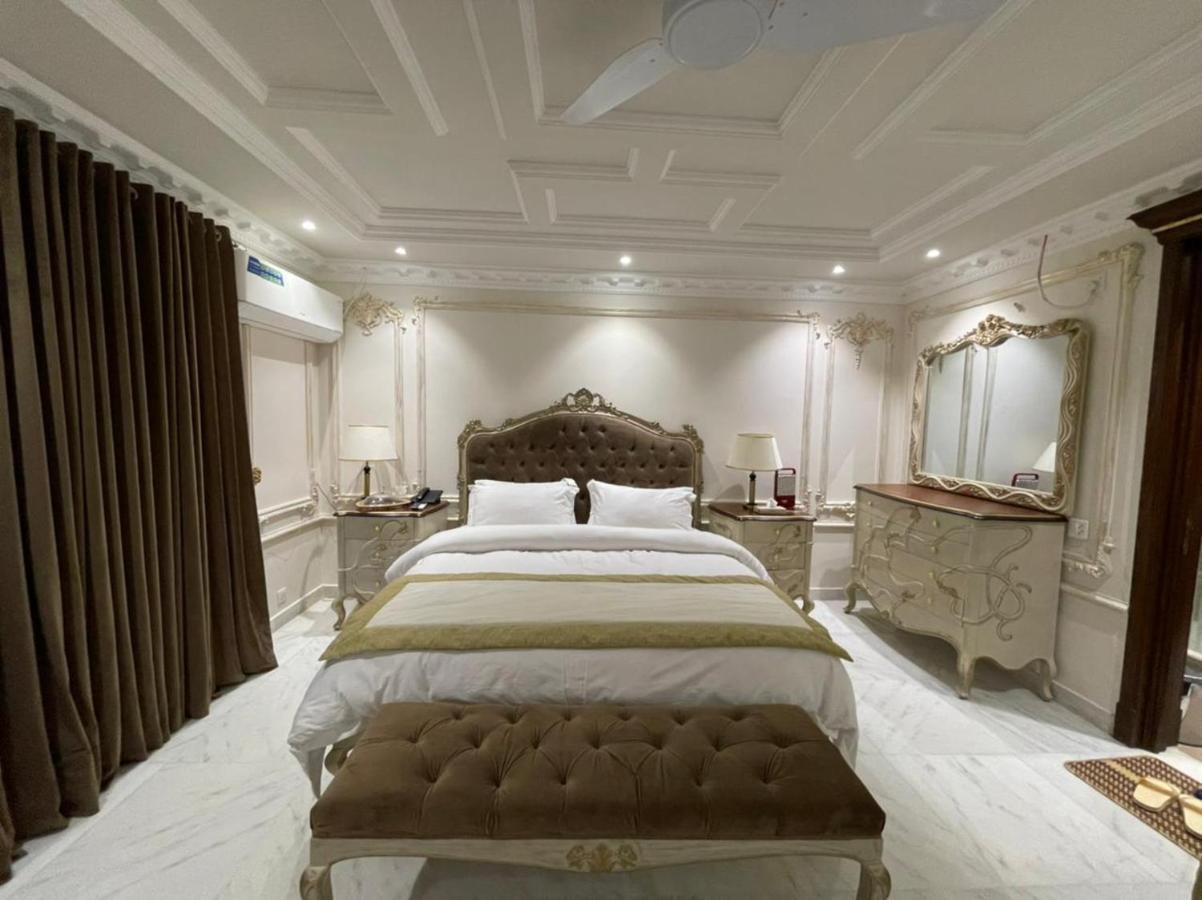 Arish Luxury Suites Skardu Exteriör bild