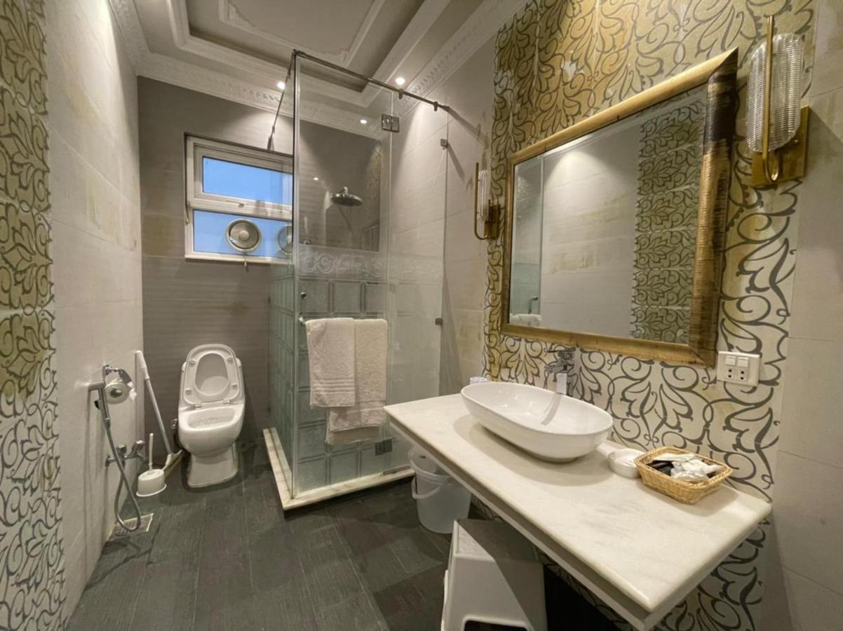 Arish Luxury Suites Skardu Exteriör bild